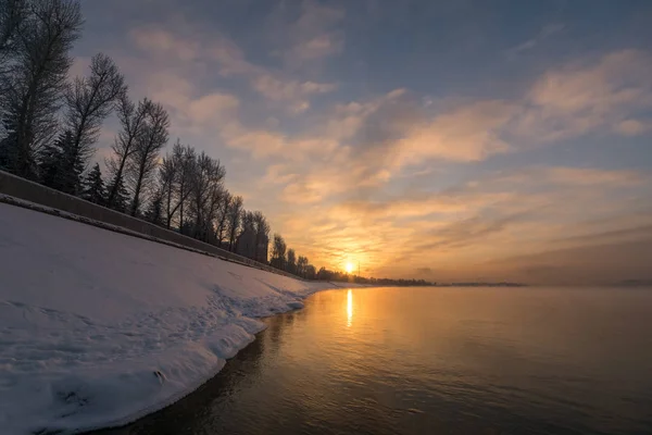 Angara Dolgu Irkutsk Kış Sunrise — Stok fotoğraf