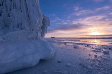 Baykal Gölü buz sunrise