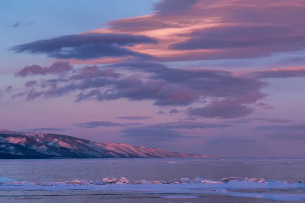 Vinter Solnedgång Över Den Kusten Lake Baikal — Stockfoto