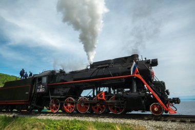 Angasolka, Rusya - 13 Haziran 2019 - Eski bir buharlı tren buhar bültenleri.
