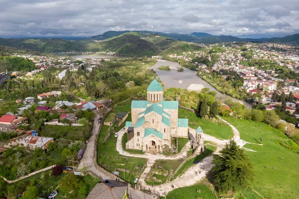 Kutaisi, Georgia 'daki Bagrat tapınağının üst görünümü