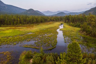 Baykal Gölü. Ayaya Nehri Vadisi 'nin en üst manzarası