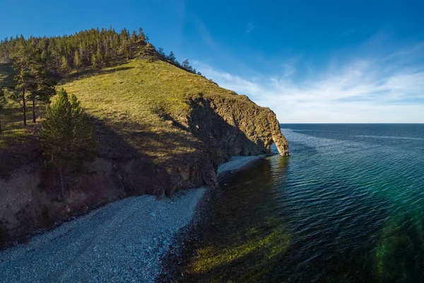 Κάτοψη Του Βράχου Μορφή Αψίδας Λίμνη Baikal Εθνικό Πάρκο Pribaikalsky — Φωτογραφία Αρχείου