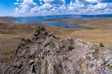 Olkhon Adası 'ndaki Hul Körfezi ve Cape Mare' s Head manzarası