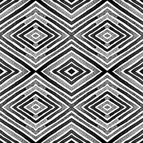 Ciemny czarno-biały akwarela geometryczne. Porządny wzór. Ręcznie rysowane paski. Pędzla tekstury — Zdjęcie stockowe