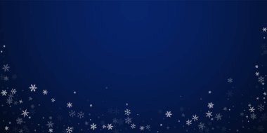 Seyrek kar yağışı Noel arka plan. İnce uçan kar pul ve yıldız koyu mavi gece arka plan üzerinde. Otantik kış gümüş kar tanesi bindirme şablonu. Yaratıcı vektör çizim.