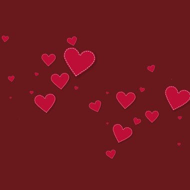 Kırmızı kalp konfetileri sever. Sevgililer Günü düşüyor 