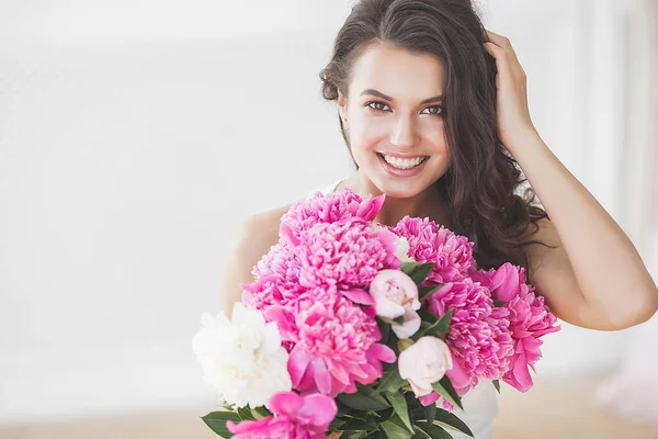 Young Attractive Woman Pink White Peony Flowers — Stock Photo, Image