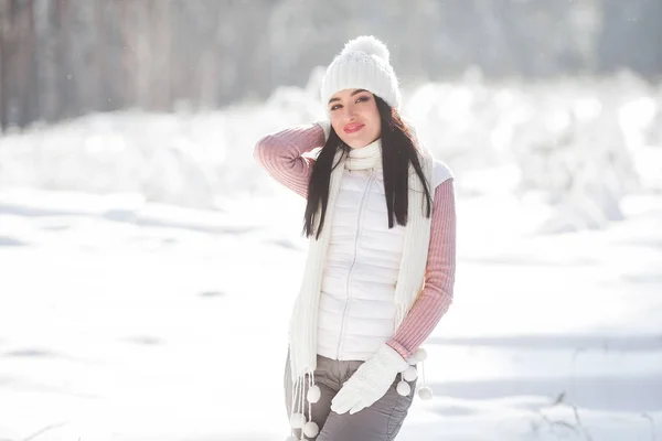 Close Portrait Young Beautiful Woman Winter Wood Attractive Lady Smiling — Stock Photo, Image