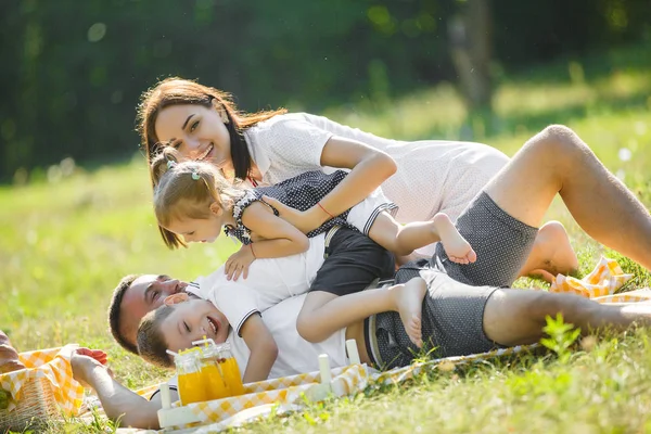 Cheerful Family Having Picnic Parents Having Dinner Kids Outdoors — Stock Photo, Image