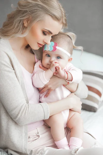 Young Mother Taking Care Her Little Baby Girl Beautiful Mom — Stock Photo, Image