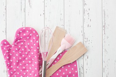 Fırın araçları. Mutfak arka plan. Üstten görünüm mutfak eşyaları. İn flatlay kopya alanı ile pişirme.