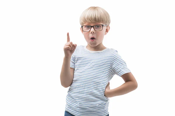 Emocional Niño Lindo Con Gafas Fondo Aislado —  Fotos de Stock