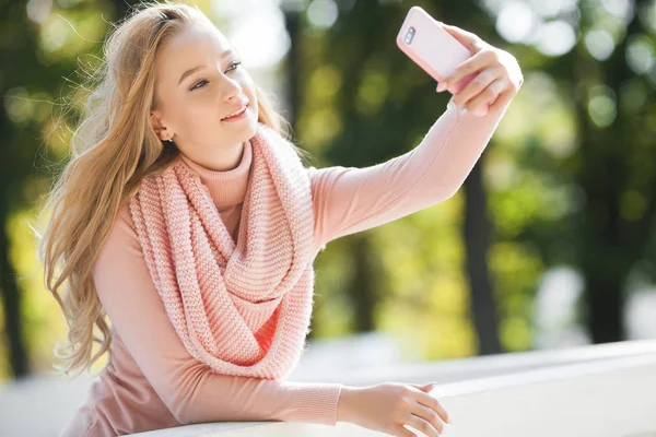 Attractive Young Woman Making Selfie Outdoor Casual Girl Talking Cell — Stock Photo, Image