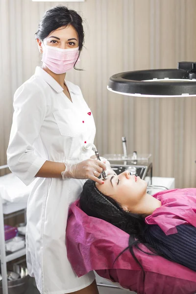 Mesotherapy Young Doctor Making Face Lifting Apparatus Procedure Dermatologist Doing — Stock Photo, Image