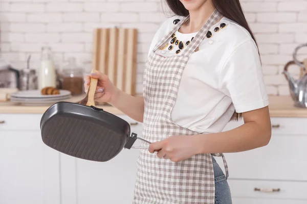 Young Woman Kitchen Pretty Housewife Home — Stock Photo, Image