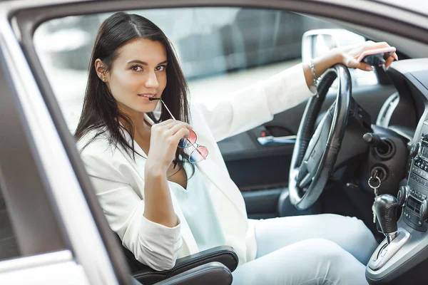 Attractive Young Woman Driving Car Fancy Woman Automobile Rich Adult — Stock Photo, Image