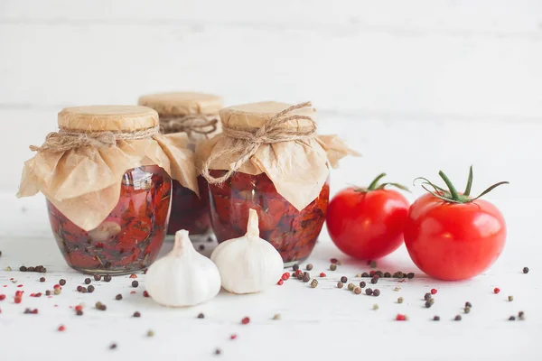 Tomates Frasco Tomates Caseros Secados Sol Cierre Temporal Comida Enlatada — Foto de Stock