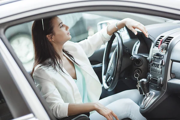 Gorgeous Lady Fansy Car — Stock Photo, Image