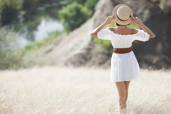 Hermoso Retrato Mujer Bella Dama Aire Libre — Foto de Stock