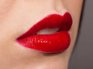kadın sır kırmızı dudakları yakın çekim 