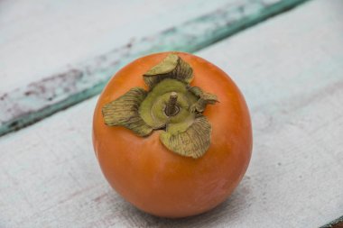 ahşap arka plan meyve taze hurma