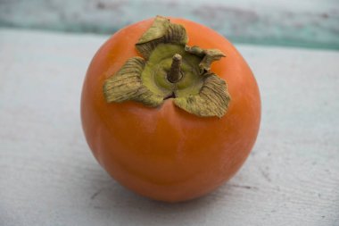 ahşap arka plan meyve taze hurma