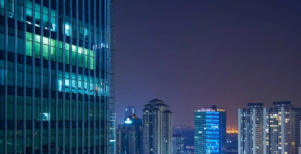 Rascacielos Negocios Modernos Edificios Gran Altura Centro Comercial Escena Nocturna —  Fotos de Stock