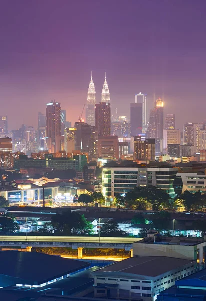 Vista Vertical Kuala Lumpur Cidade Paisagem Noturna — Fotografia de Stock