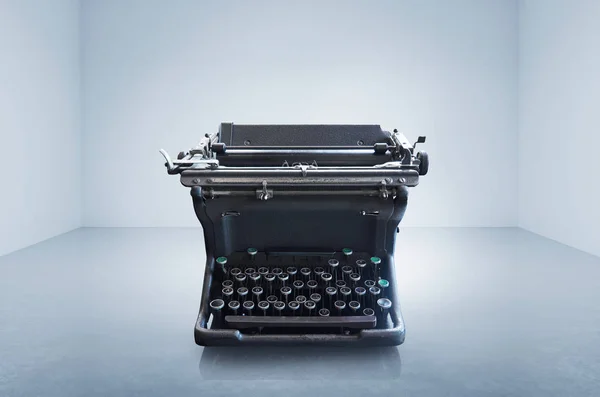 Old Vintage Retro Black Typewriter Empty Space — Stock Photo, Image