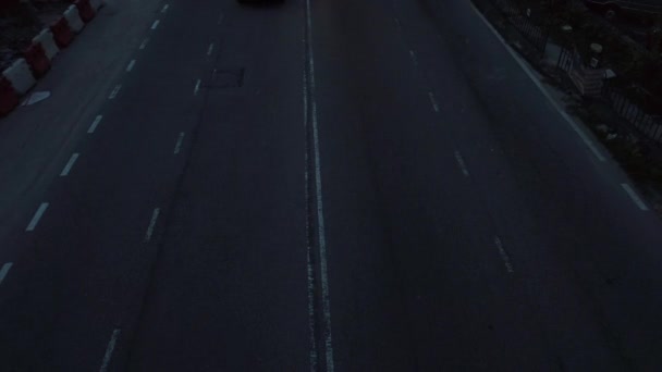 Wysoki Kąt Widzenia Samochodów Miasto Droga — Wideo stockowe
