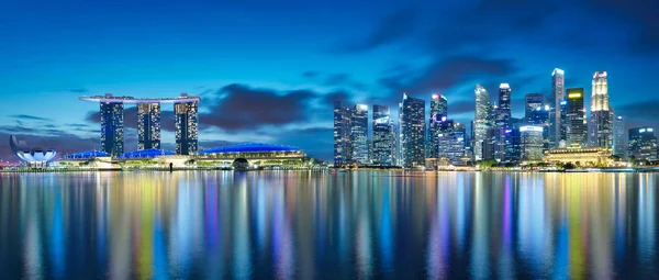 Vista Panorâmica Paisagem Urbana Singapura Skyline Cena Noturna — Fotografia de Stock