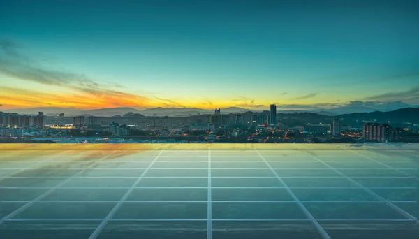 Leerer Transparenter Glasboden Auf Dem Dach Mit Skyline Der Stadt — Stockfoto