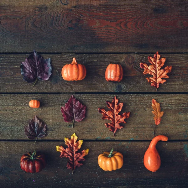 Creative Autumn Halloween Layout Bright Leaves Pumpkins Dark Wooden Background — Stock Photo, Image