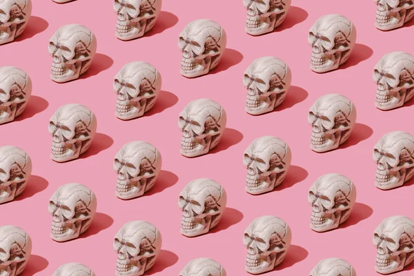 Patrón Cráneo Sobre Fondo Rosa Pastel Halloween Disfraz Fiesta Concepto — Foto de Stock