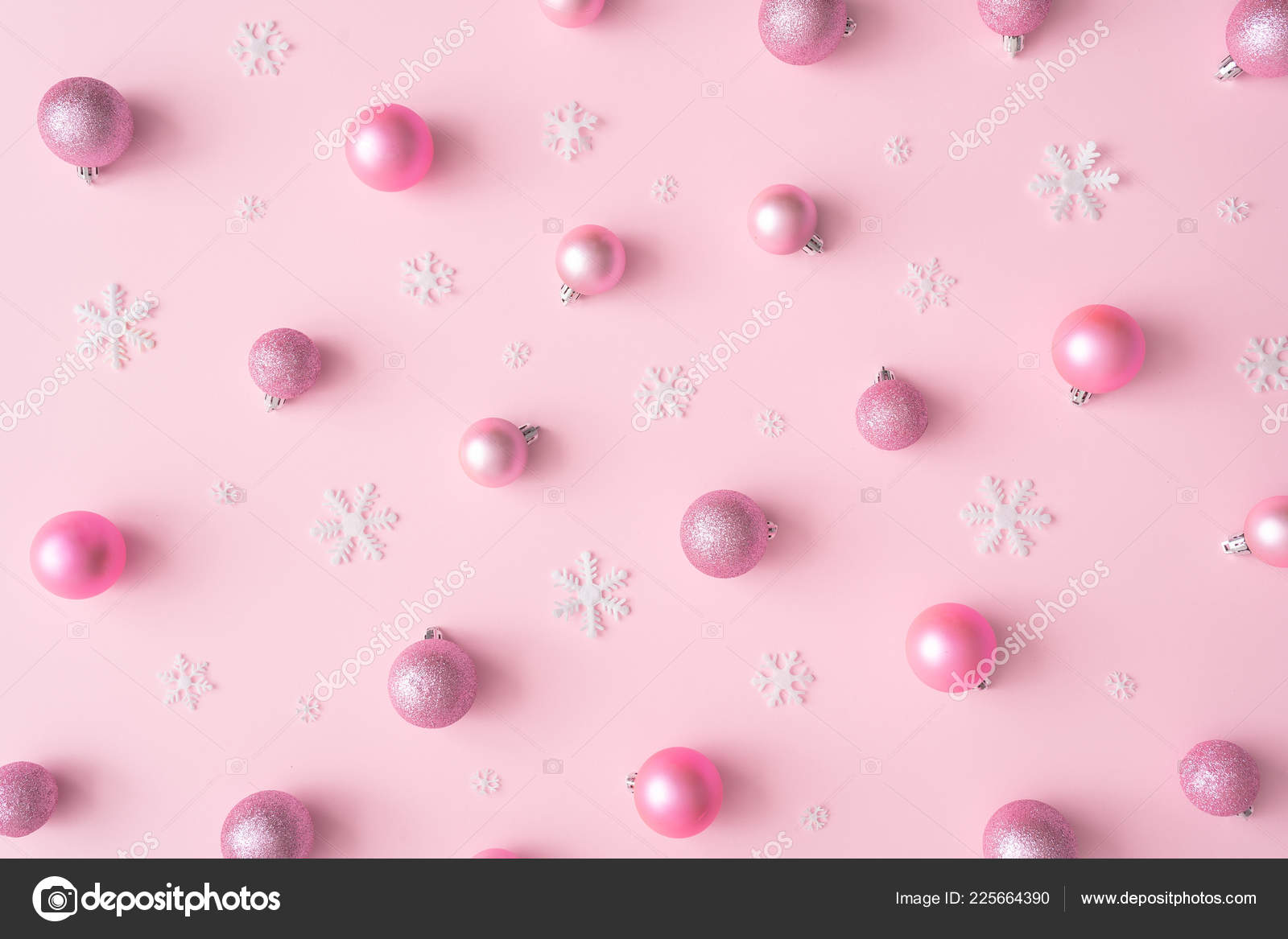 ピンクのパステル カラーの背景に白い雪のボールの創造的なクリスマスの構成 新しい年の概念 ストック写真 C Zamurovic ピンクのパステル カラーの背景に白い雪のボールの創造的なクリスマスの構成 新しい年の概念 ストック写真 C Zamurovic