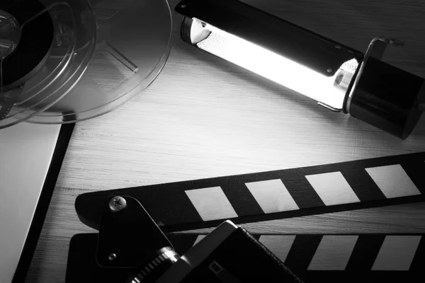 Sinema Filmi Klaket Yönetmen Siyah Beyaz Işık Için Vintage Bobin — Stok fotoğraf