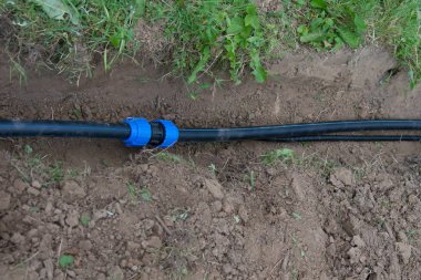 Boru hattı Dünya İletişim Başkanı, su temini için bir açma atılmıştır