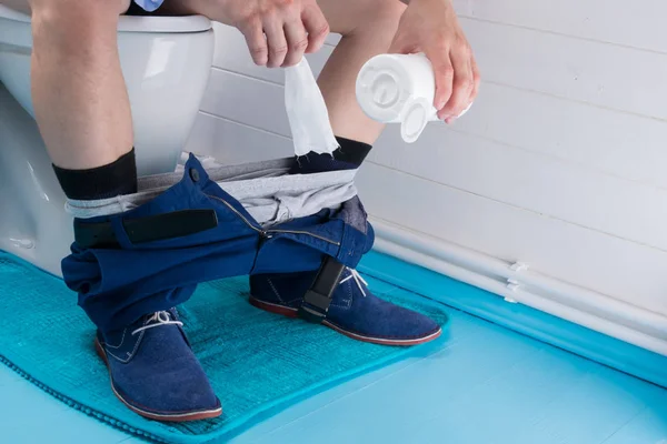 Man Sitting Toilet Going Wipe His Ass Wet Wipes — Stock Photo, Image
