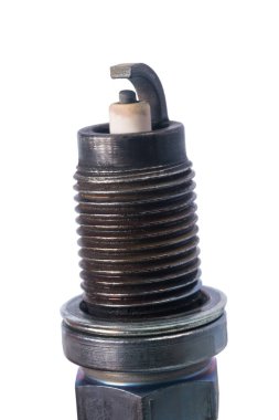 Motor için mum üstü, beyaz arkaplanda izole edilmiş, yakın plan.