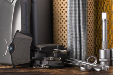 Araç bakımı için araç gereç, ped ve filtre seti