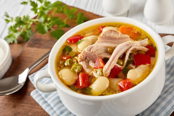 Sup Daging Babi Musim Panas Dengan Kacang Putih Kacang Polong — Stok Foto