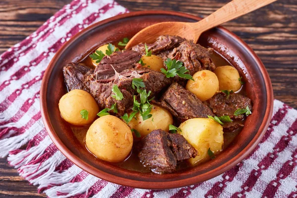 Hot Beef Stew Tender Cubes Meat Whole New Potatoes Onion — ストック写真