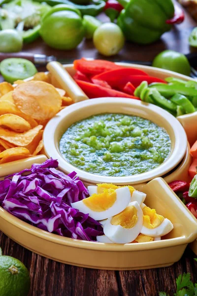 Conjunto Mexicano Verduras Frescas Picadas Con Salsa Verde Verde Huevos — Foto de Stock