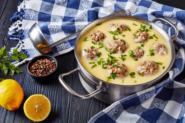 Close Sopa Almôndega Grega Clássica Giouvarlakia Youvarlakia Molho Limão Ovo — Fotografia de Stock