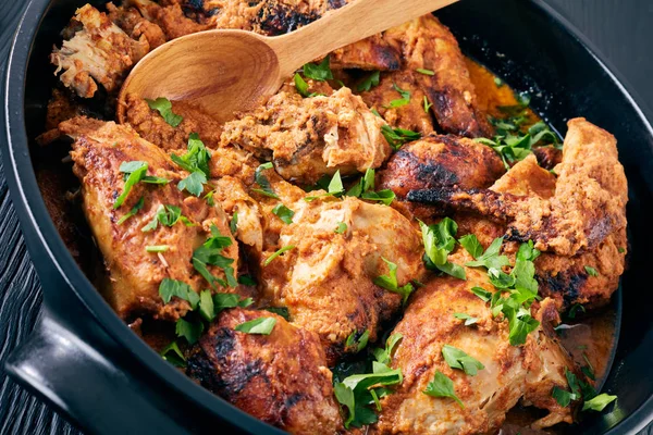 Kuku Paka Kenyan Poulet Grillé Cuit Sauce Crémeuse Noix Coco — Photo