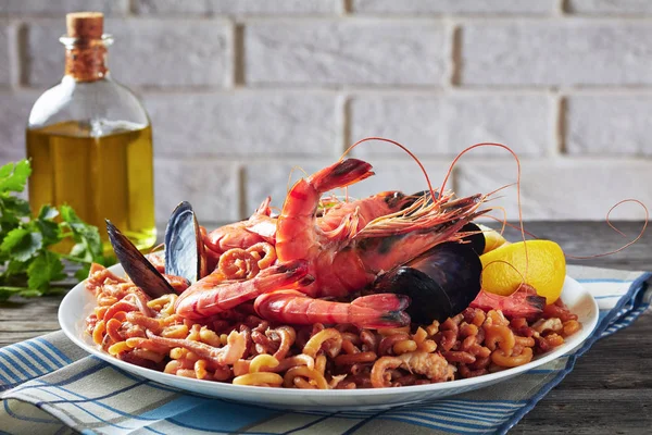 西班牙菲杜瓦，面条派对虾 — 图库照片