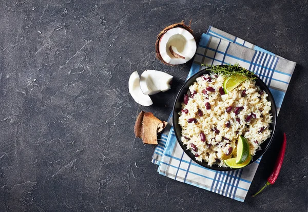 Riz des Caraïbes et haricots rouges, vue de dessus — Photo