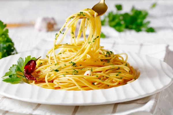 Spaghetti Con Colatura Alici Spaghetti Met Ansjovissaus Pimento Peper Knoflook — Stockfoto