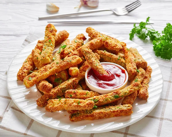 Zucchini Sticks Breaded Panko Breadcrumbs Parmesan Cheese Spices White Plate — Stock Photo, Image